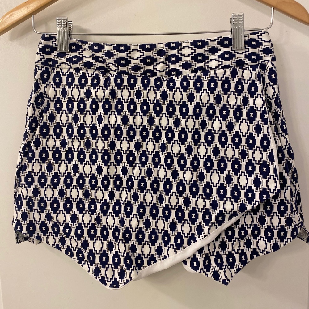 Envelope skort